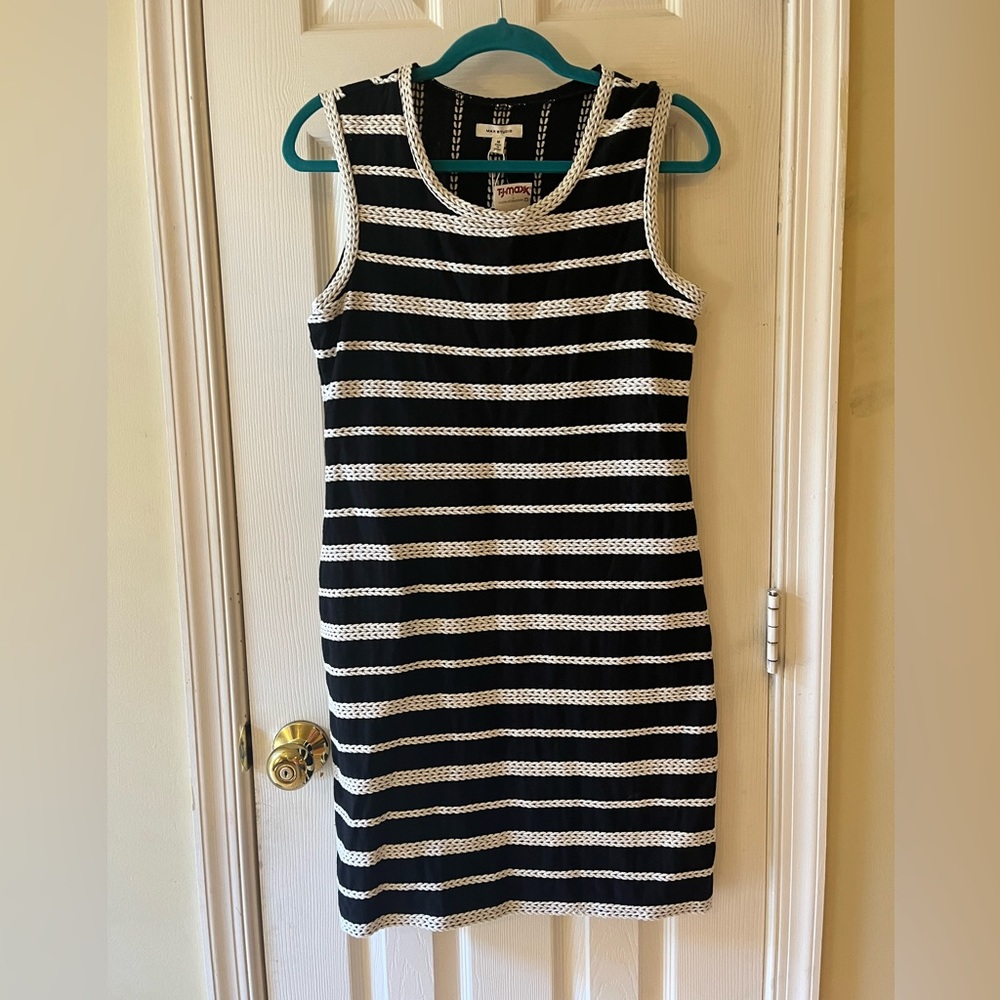 New Max Studio Womens 100% Cotton Black & White Embroidery Dress. Size Medium.